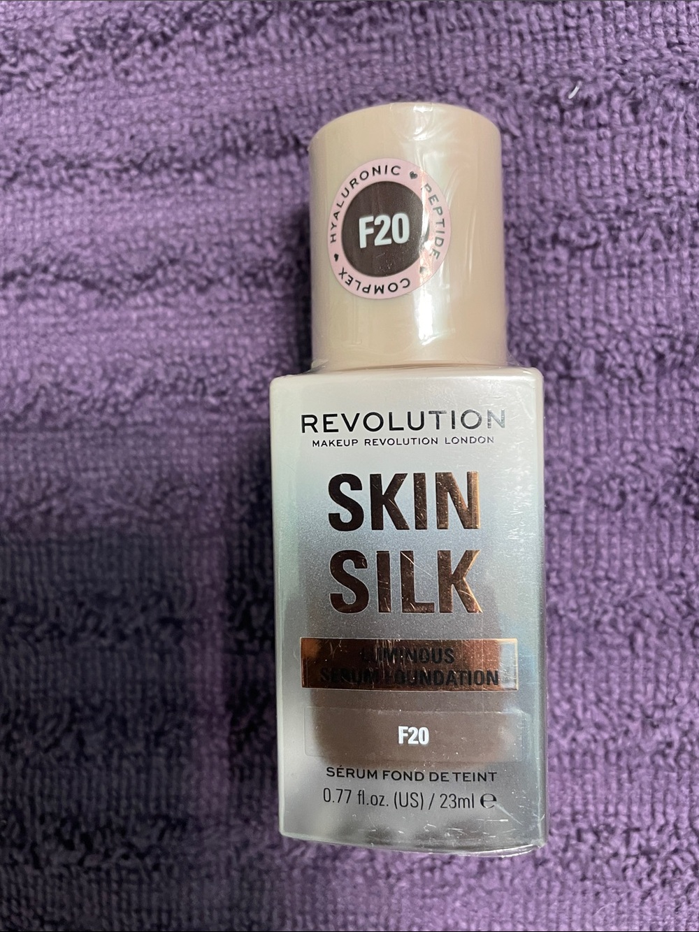 Revolution Skin Silk Foundation F20